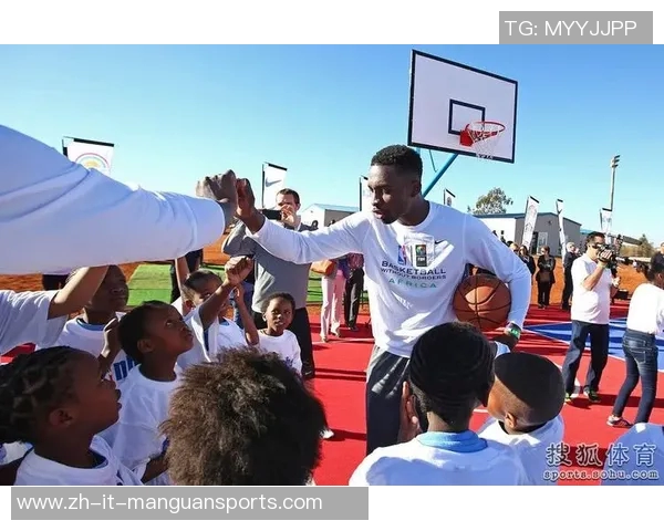 南非男足球星的成长之路与辉煌瞬间全面解读 南非男足球星的成长之路与辉煌瞬间全面解读